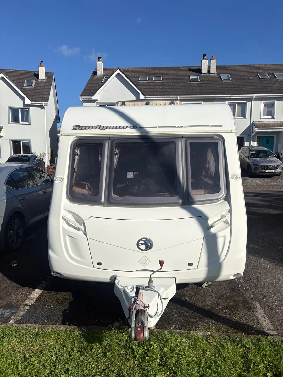 Caravan - Image 1
