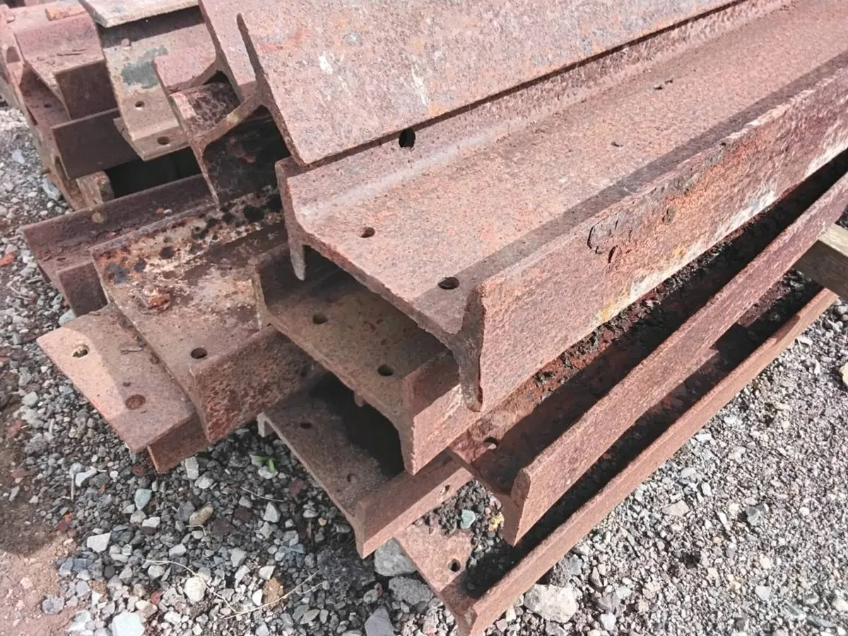 RSJ steel pillars - Image 2