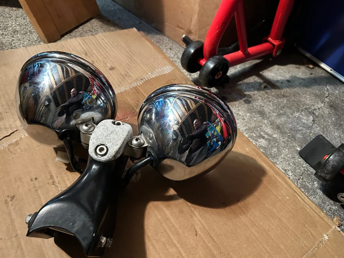 Speed triple headlamps, zx6r Micron exhaust - Image 4