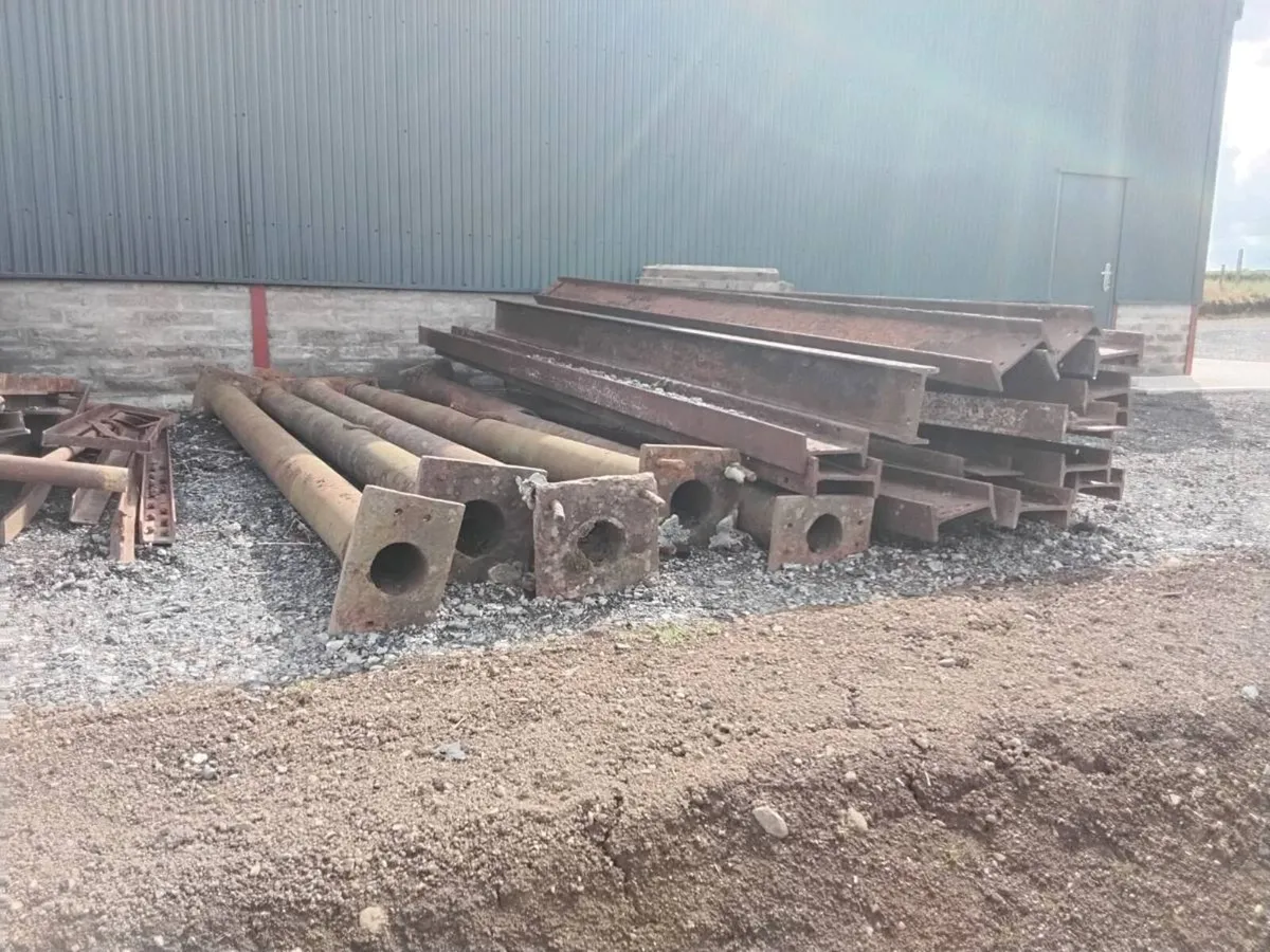 RSJ steel pillars - Image 3