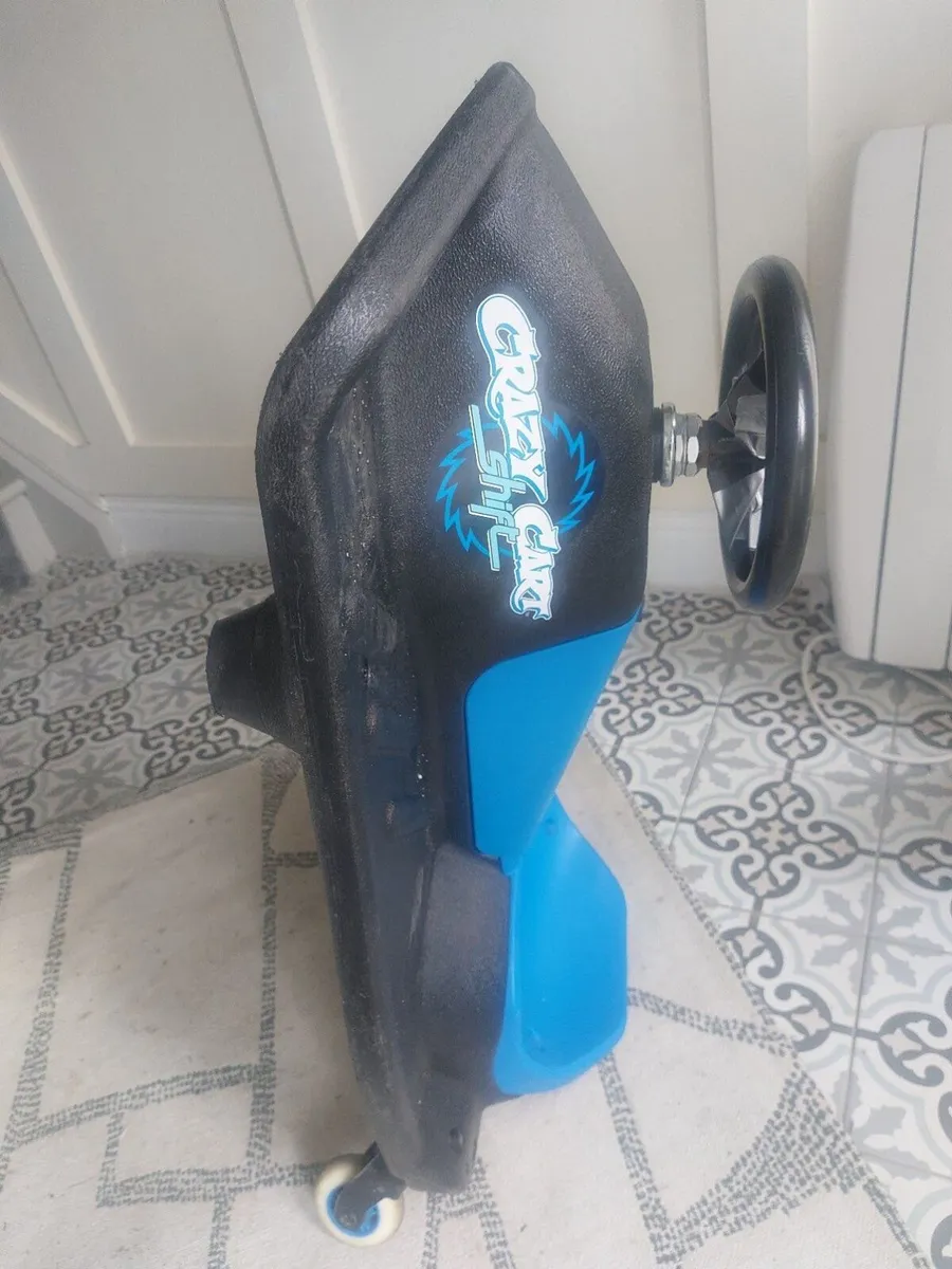 Kids Razor and trike - Image 4