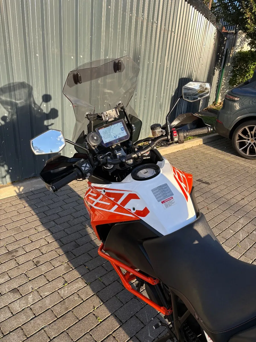 KTM 1290 Super Adventure S 2019 - Image 2