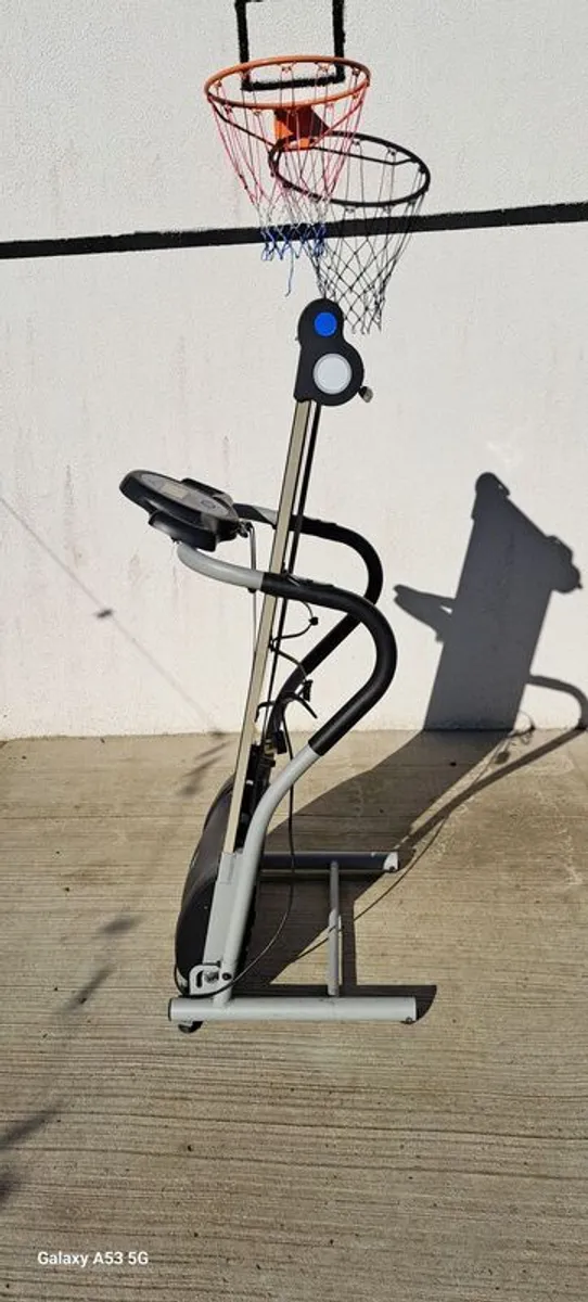 Treadmill and exercise bike - Image 2