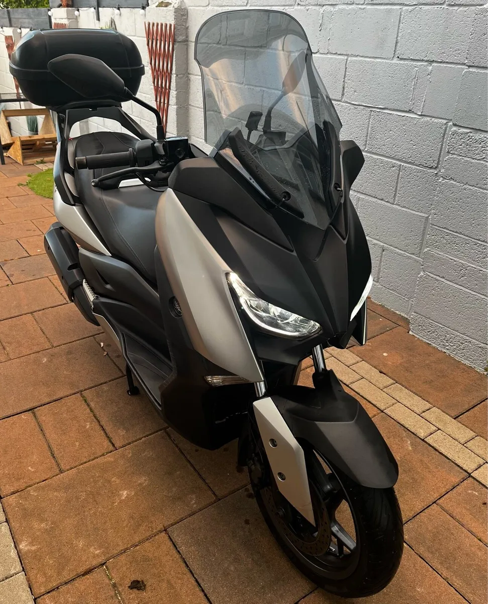 Yamaha Xmax - Image 1