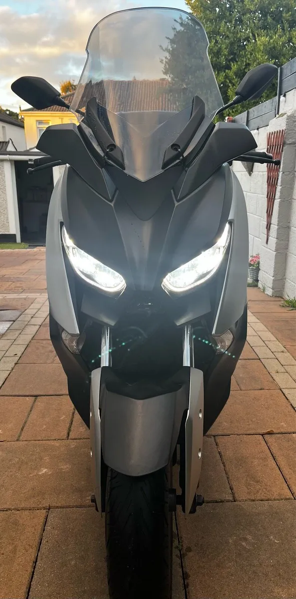 Yamaha Xmax - Image 3