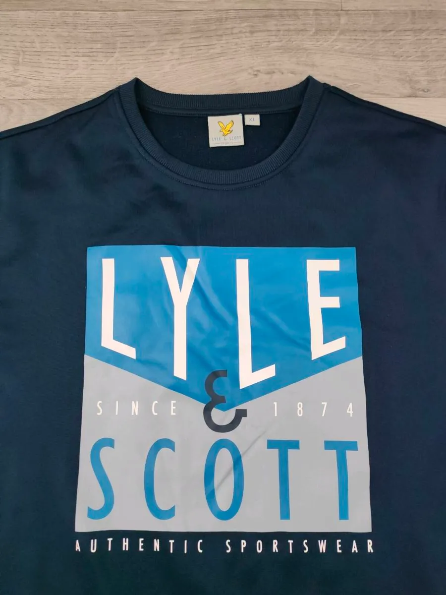 Lyle & Scott Sport Performance Sweatshirt Mens XL - Image 4