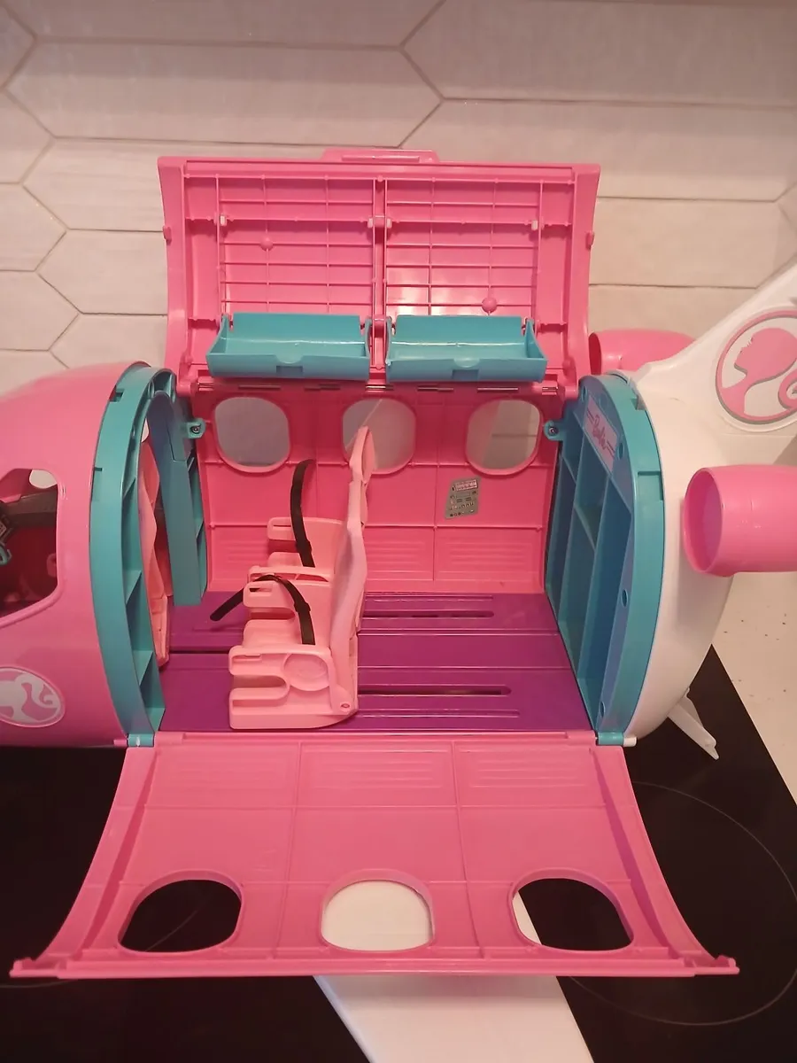 Barbie airplane - Image 4