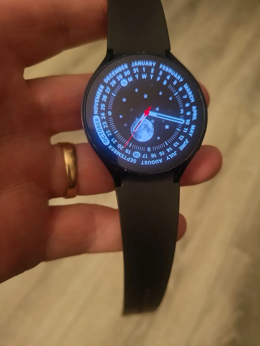 Samsung galaxy watch 6 -44mm great condition - Image 2