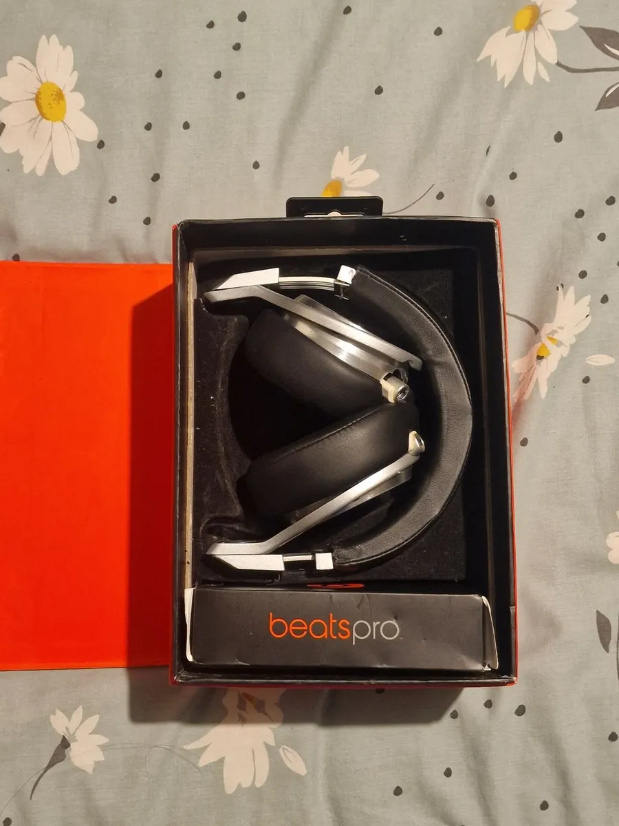 Beats By Dre Pro Headphones - Image 4
