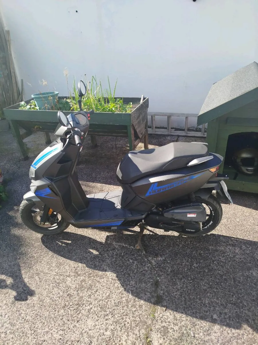 Moped - Image 3