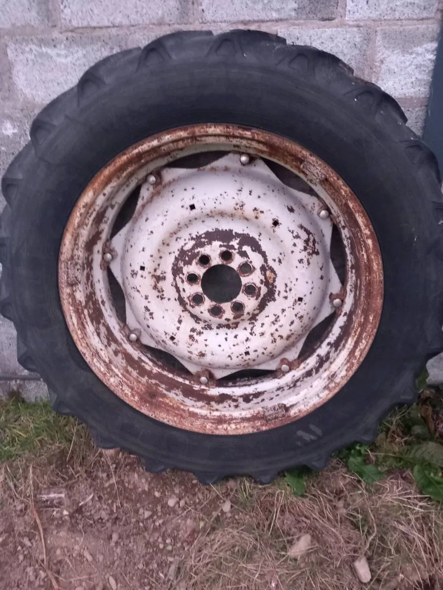 Ford Rims with Tyres - Image 2