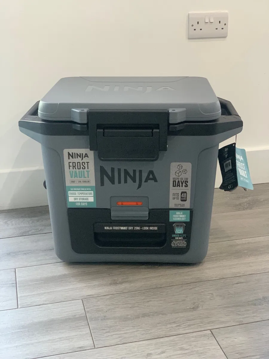 Cooler Box - Image 1