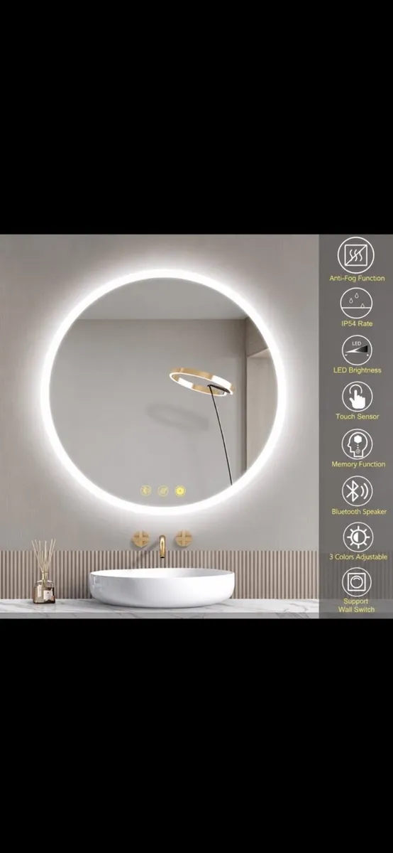 Round LED Illuminated Bathroom Mirror - Image 1