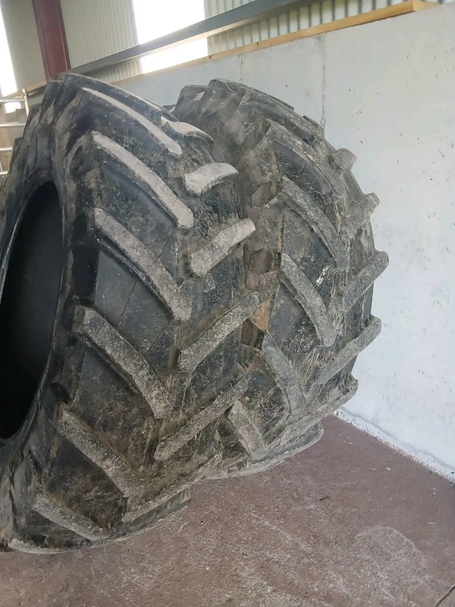 Tractor tyres - Image 1