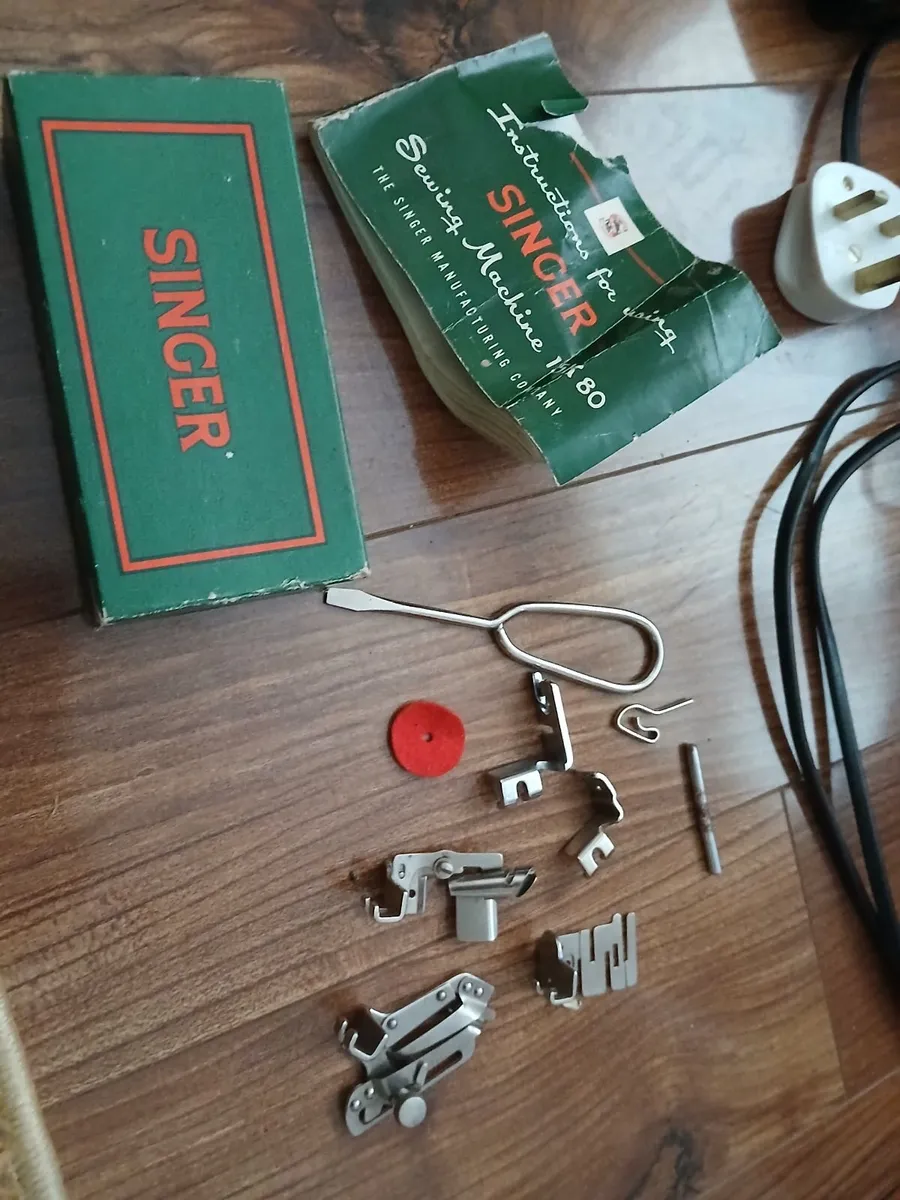 vintage singer sewing machine - Image 4