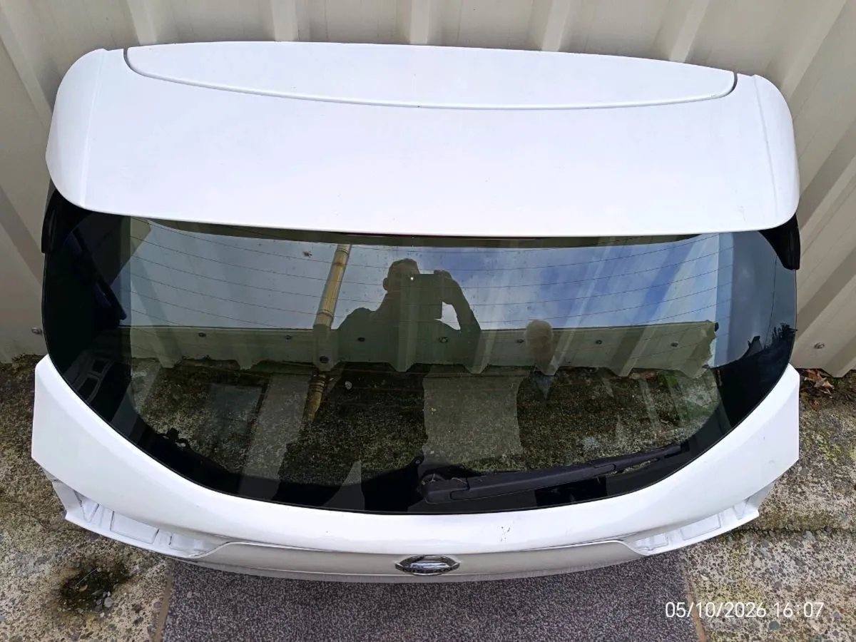 Qashqai boot door - Image 2