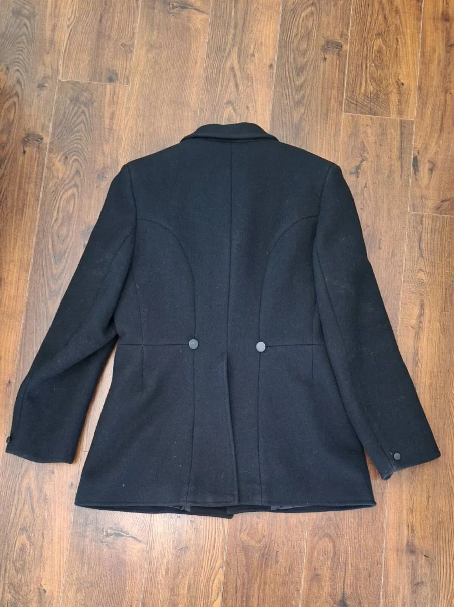 Shires hunting coat - Image 2