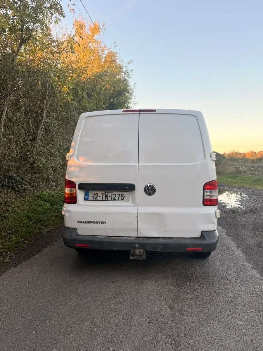 Volkswagen Transporter LWB - Image 4