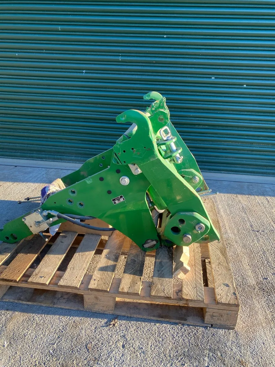 John Deere front linkage - Image 1