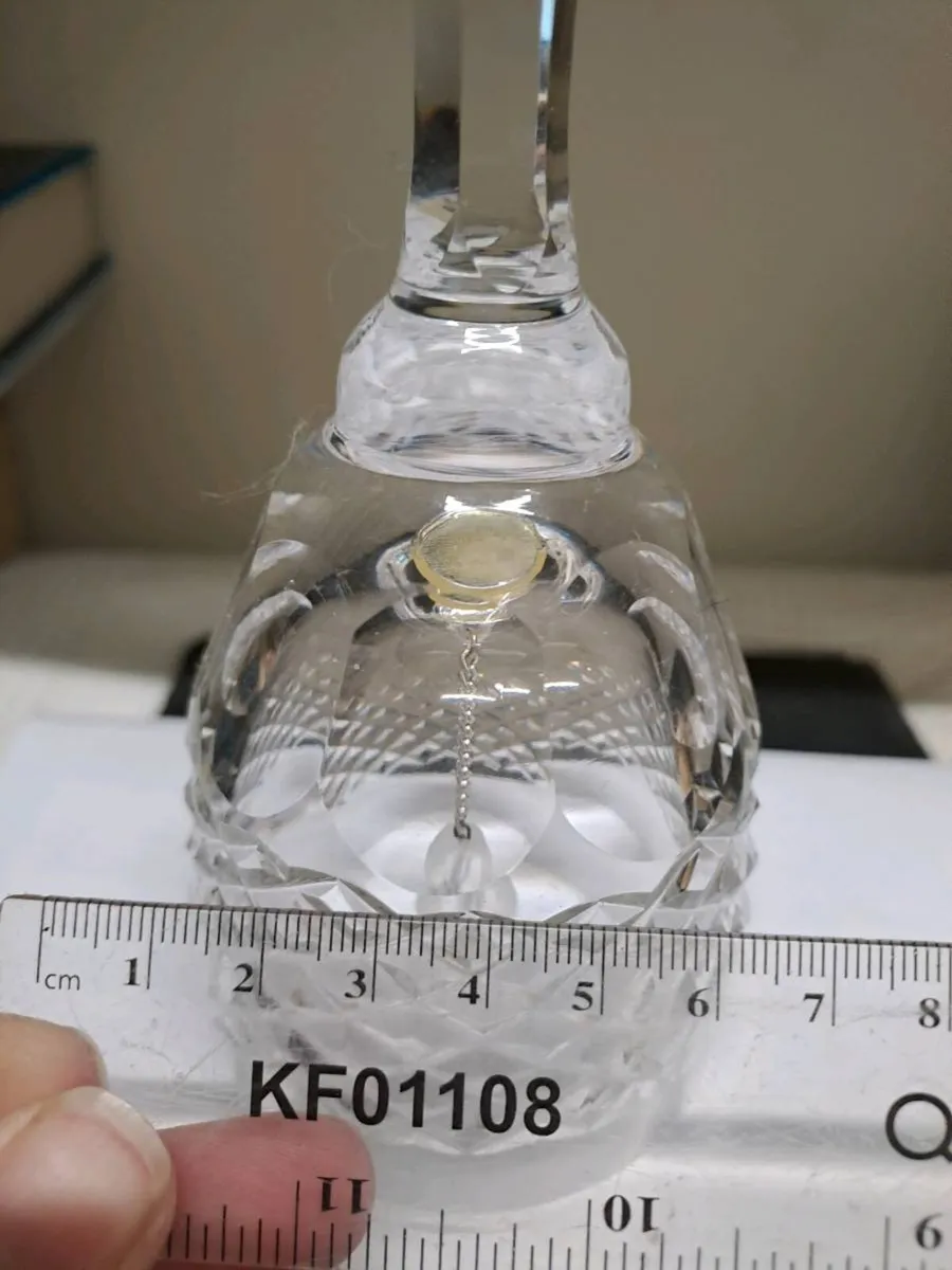Vintage Tyrone Crystal Cut Glass Bell - Image 3