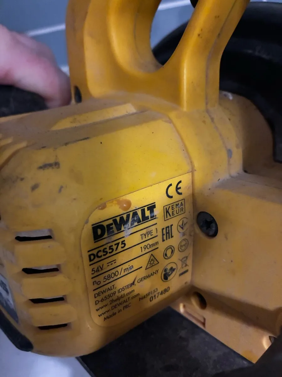 Dewalt Skillsaw - Image 2
