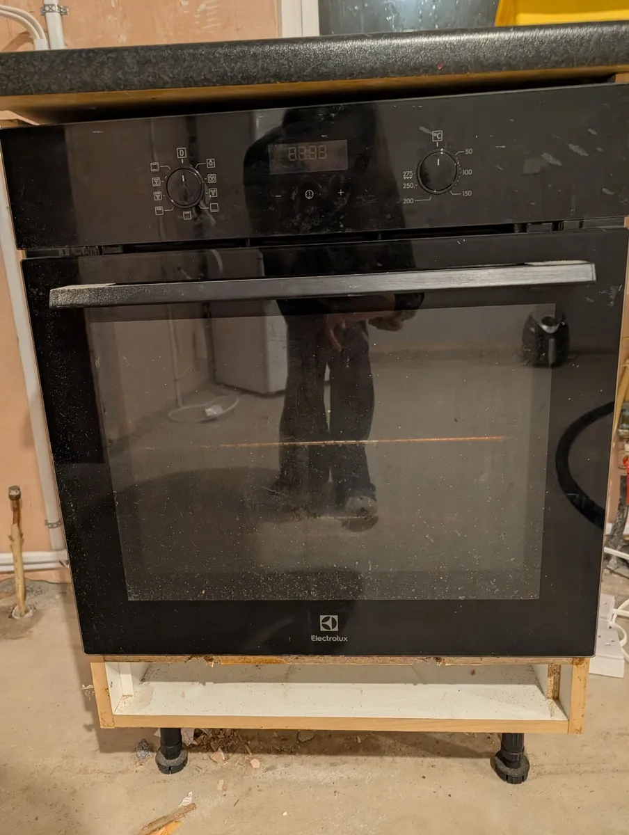 Oven - Image 3
