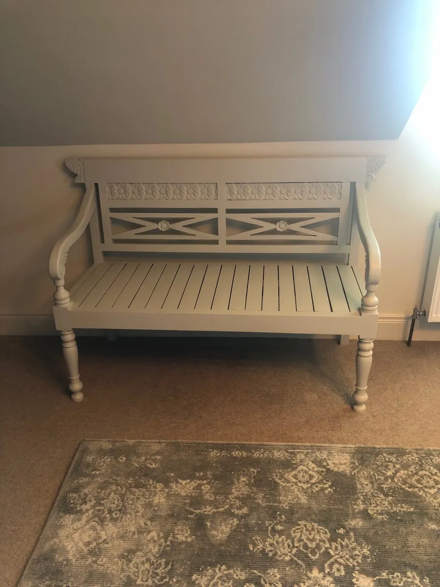 Hall chair