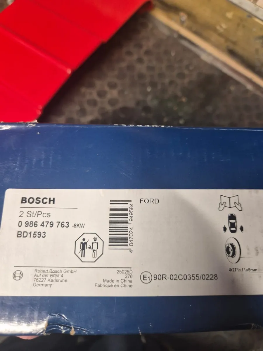 BOSCH 0 986 479 763 Brake discs for FORD FOCUS - Image 4