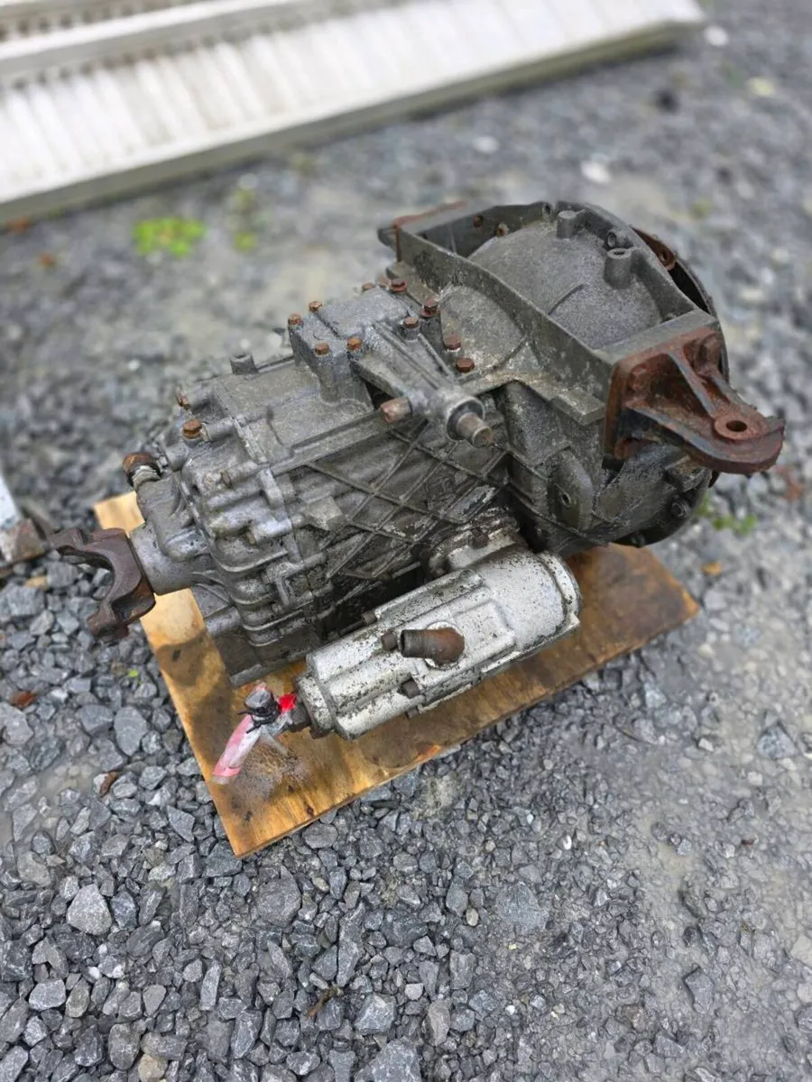 Gearbox for a Daff 45 - Image 1