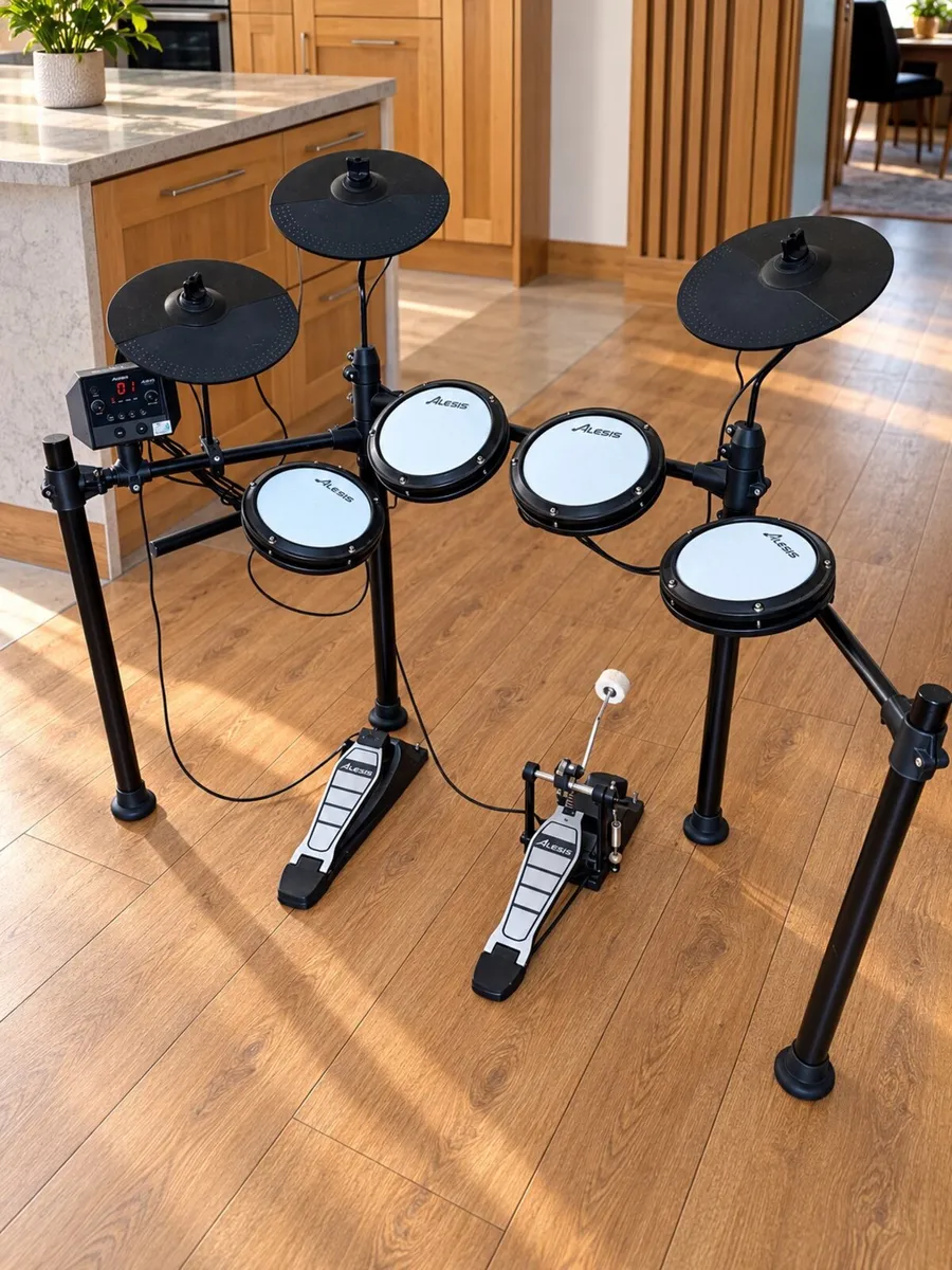 Electronic Drum Set + Drum Sticks (worth €320 new) - Image 1