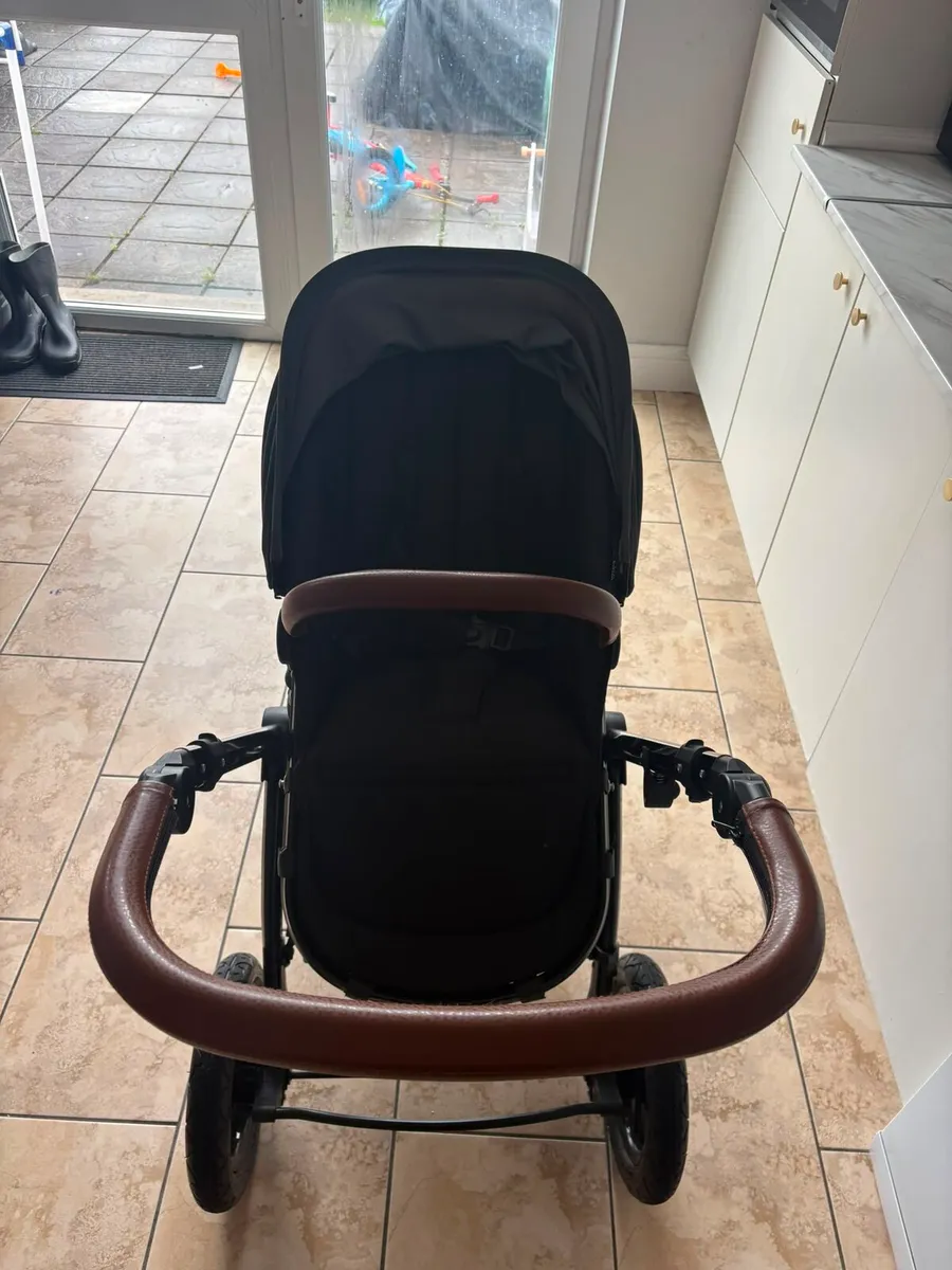 Ickle Bubba Travel System - Image 3
