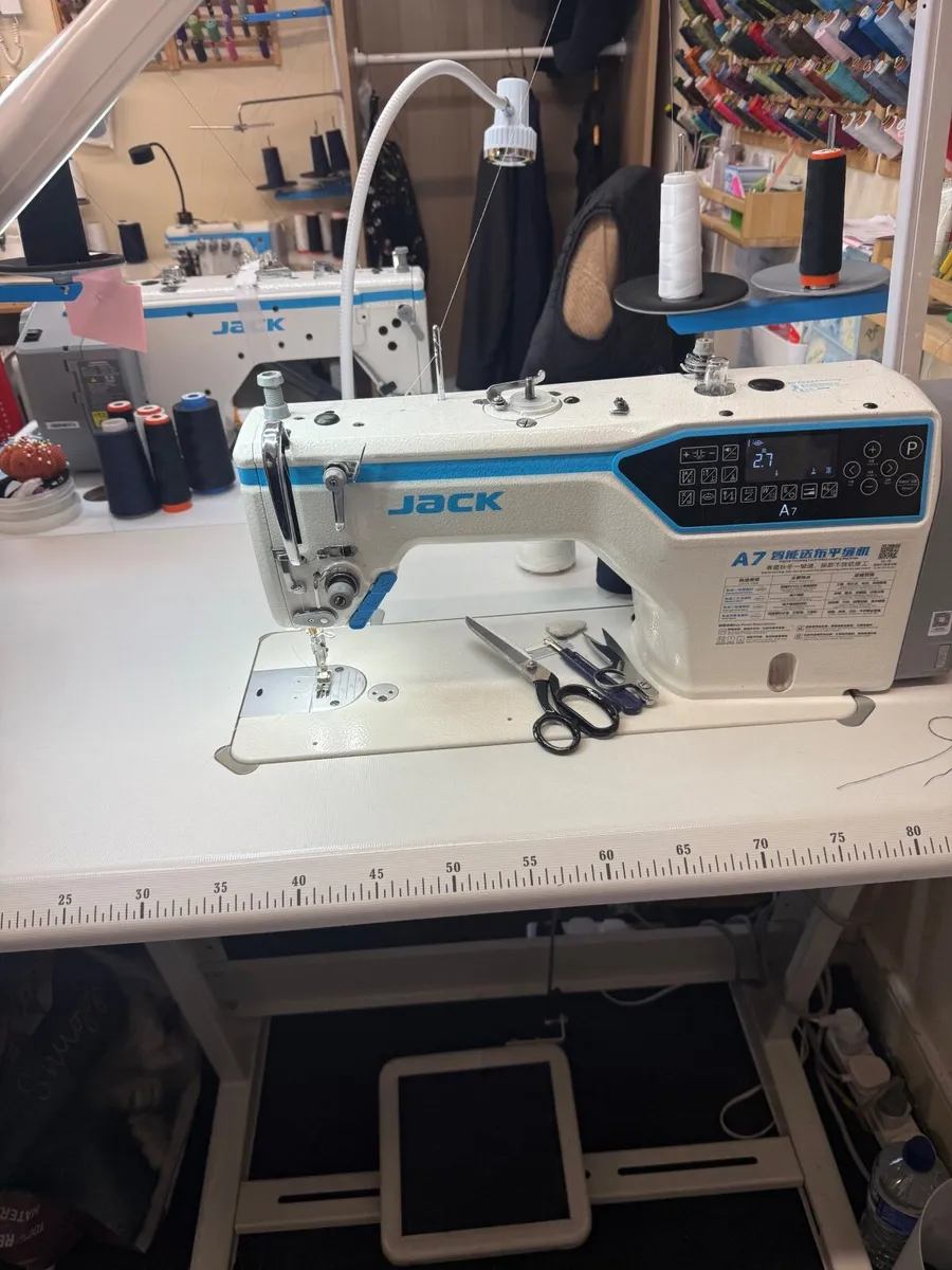 Jack A7 sewing machine - Image 3