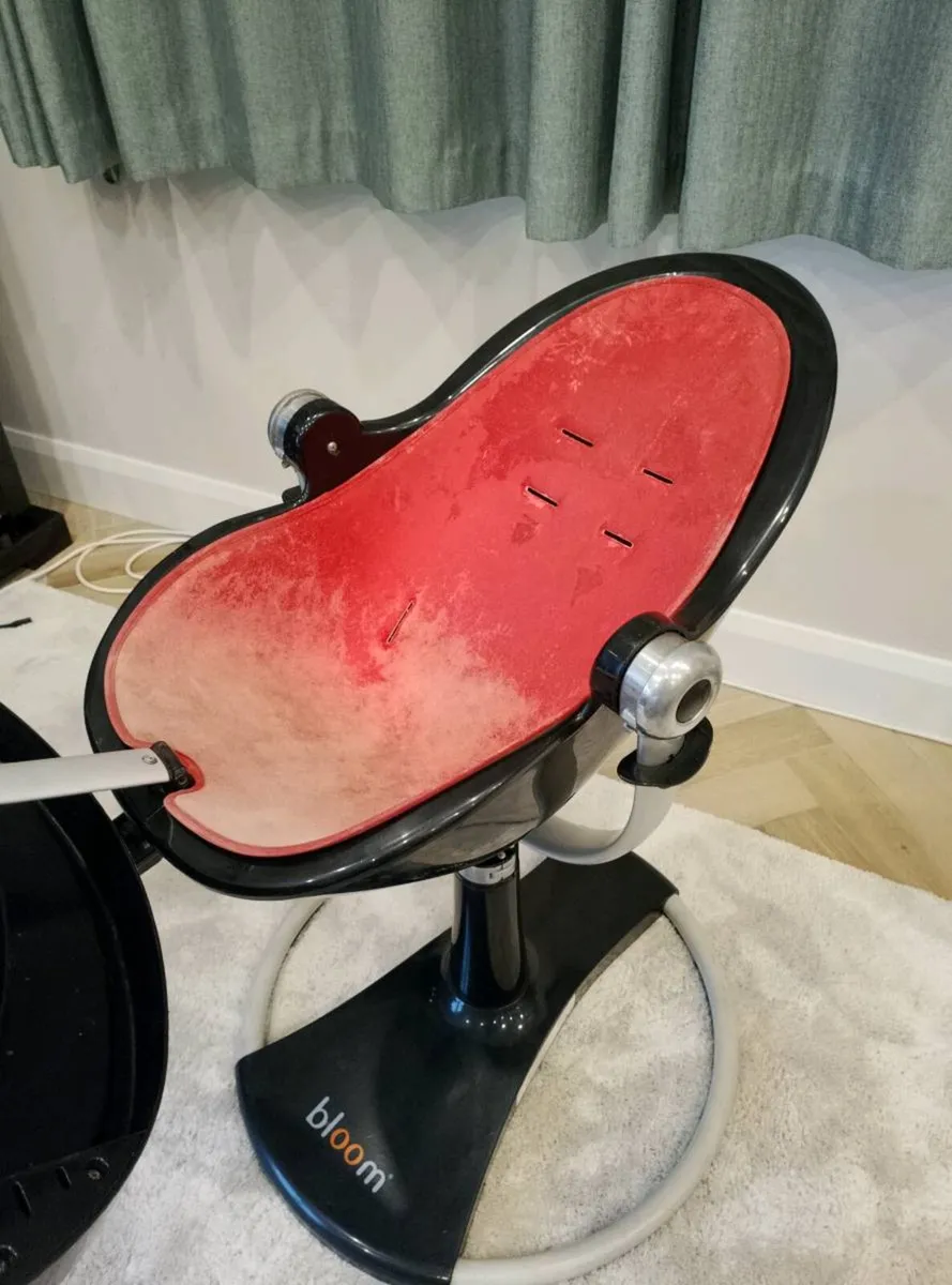 Toddler high chair fully adjustable - Image 2