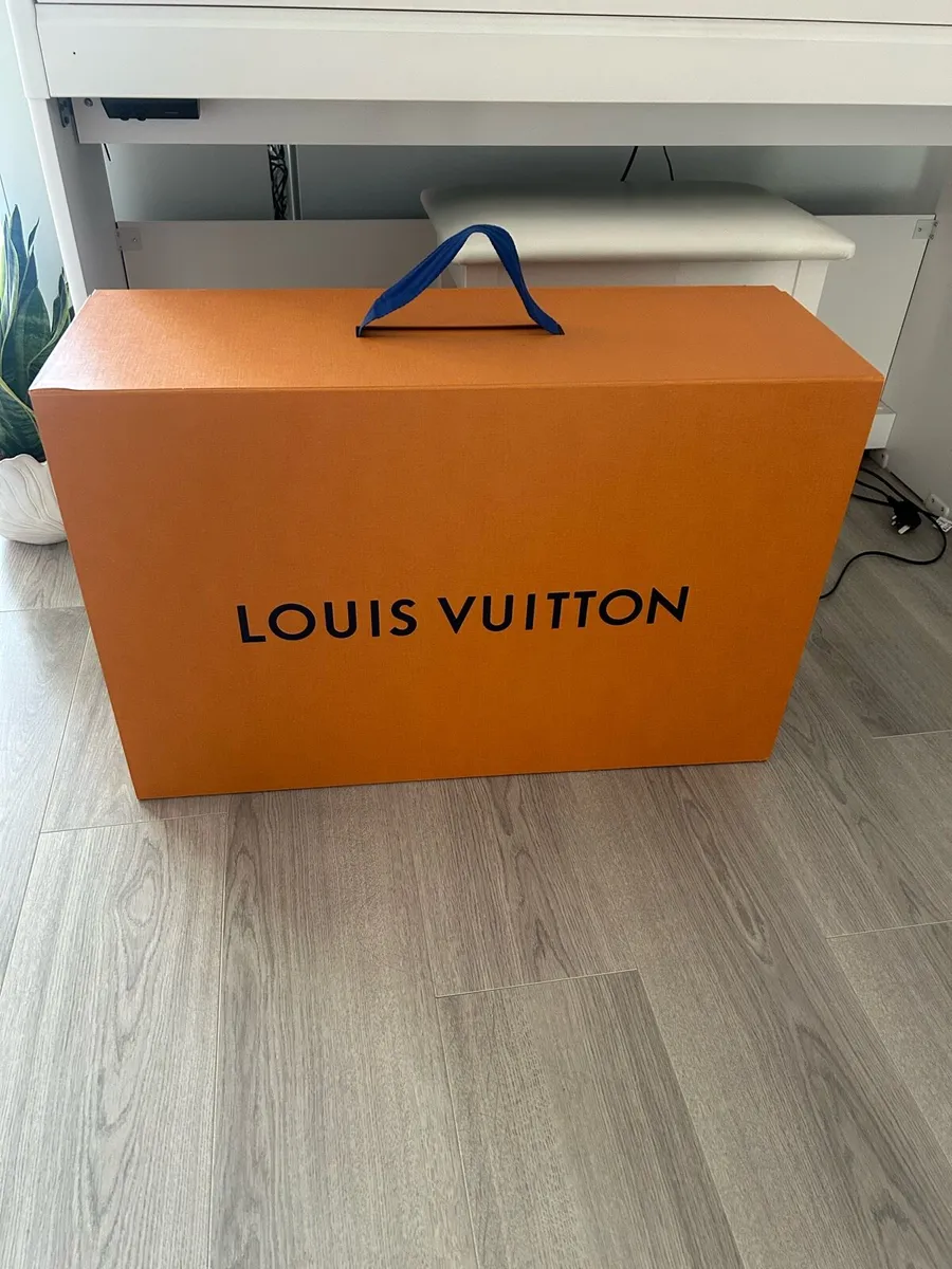 Louis Vuitton Box - Image 1
