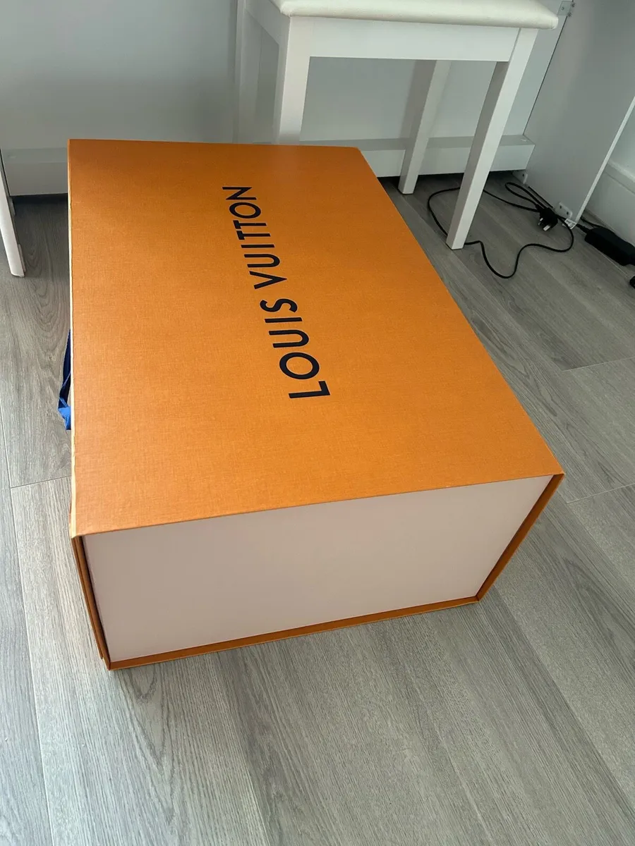 Louis Vuitton Box - Image 2