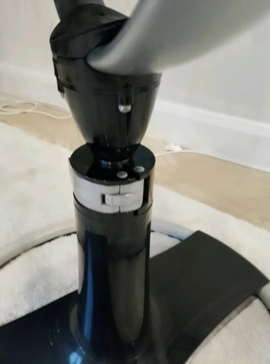 Toddler high chair fully adjustable - Image 3