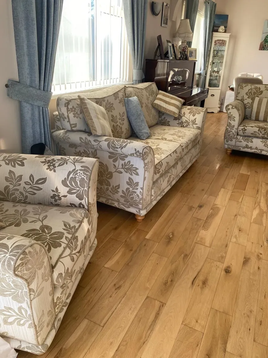 Sofa - Image 3