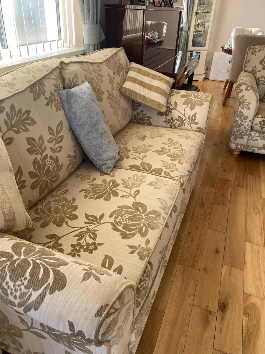 Sofa - Image 4