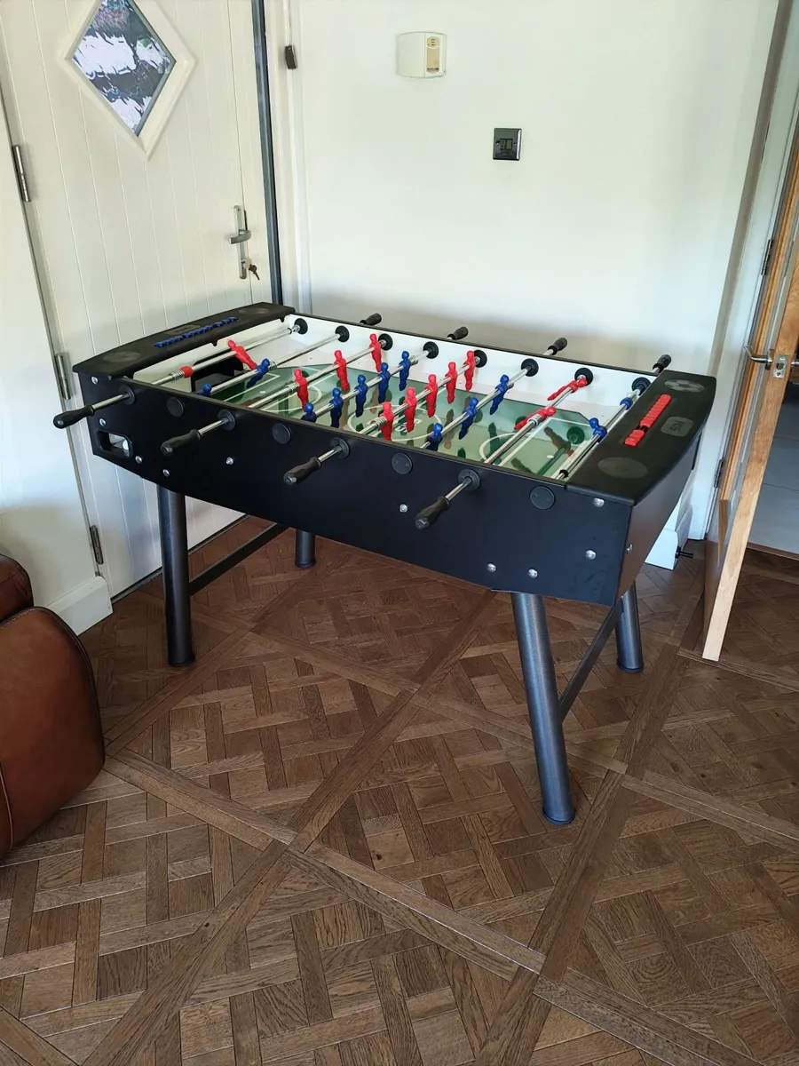 Foosball table - Image 2