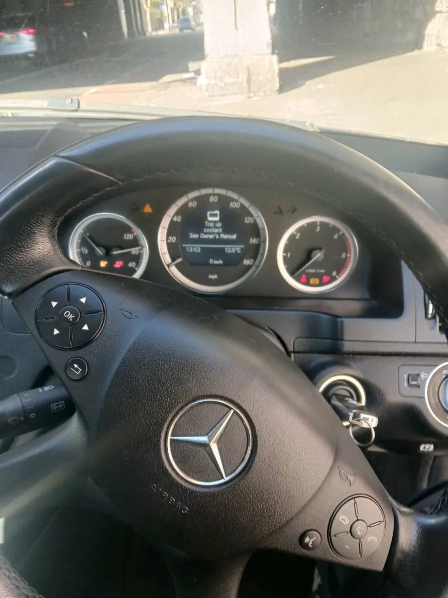 Mercedes c220 - Image 2