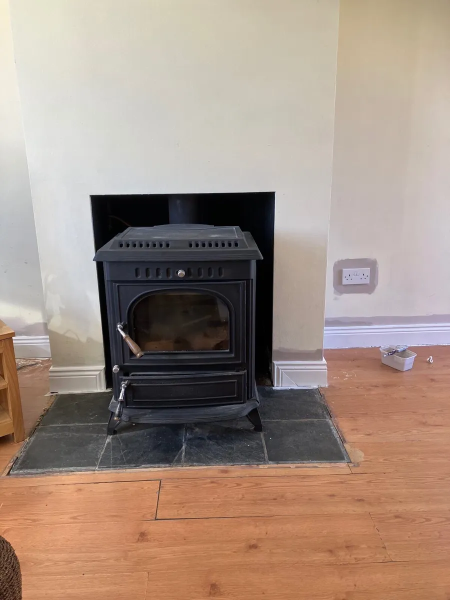 Mulberry stove with back boiler - Image 1