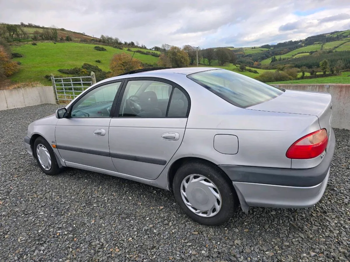 TOYOTA AVENSIS D4D 2.0 LITRE DIESEL - Image 4