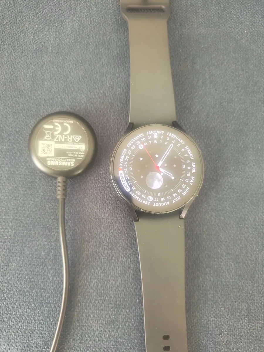 Samsung galaxy watch 6 -44mm great condition - Image 3