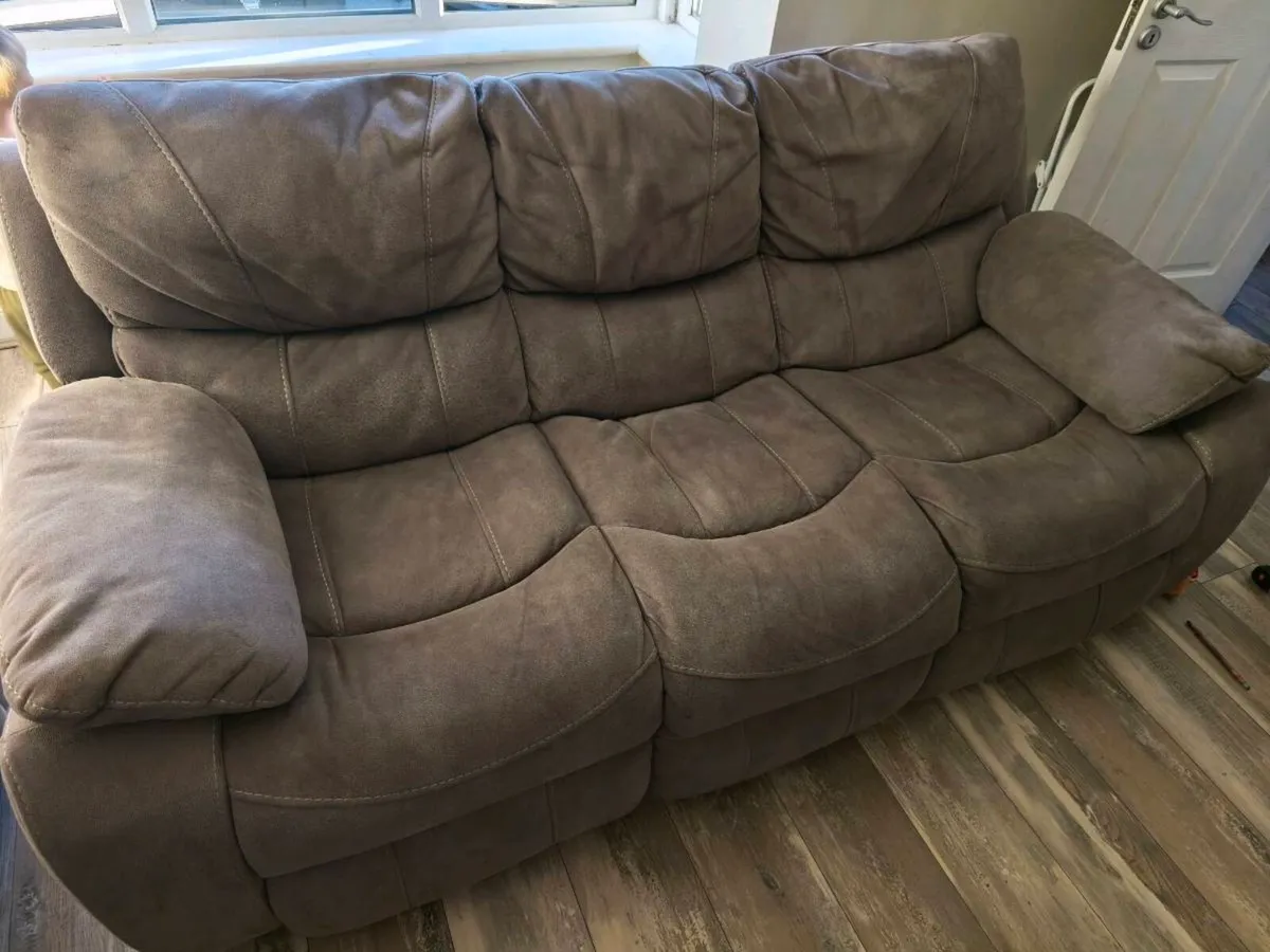 Sofa ,coffee table ,light table - Image 4
