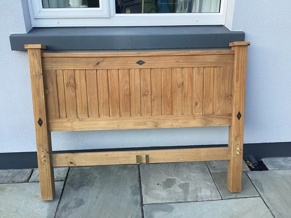 Double Bed & Locker (Mexican Pine) - Image 1