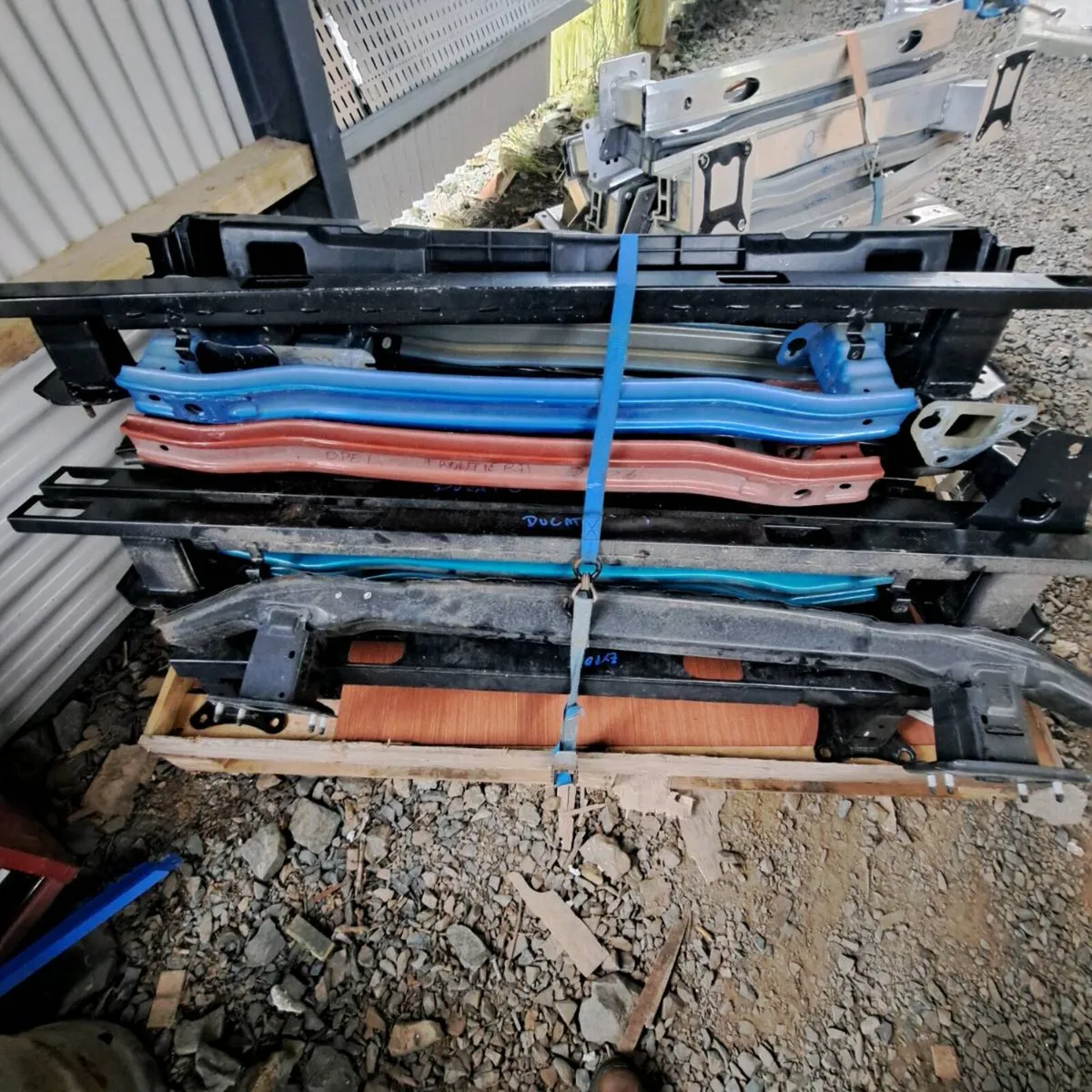 Rear bumper impact beams - Image 2