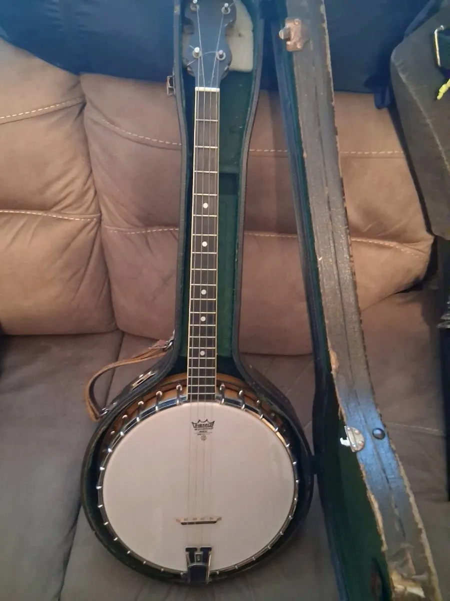 Vega little wonder tenor banjo. - Image 1