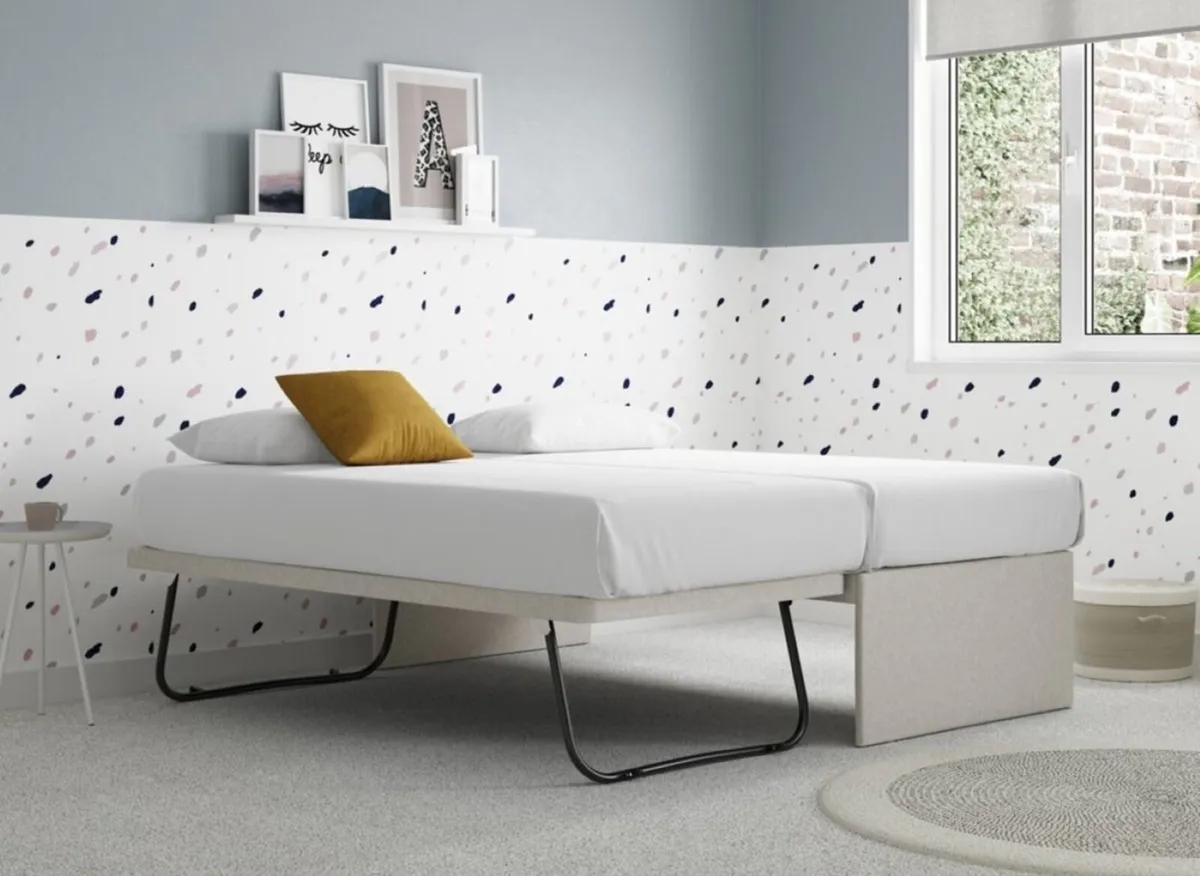 single bed with guest bed - Image 3