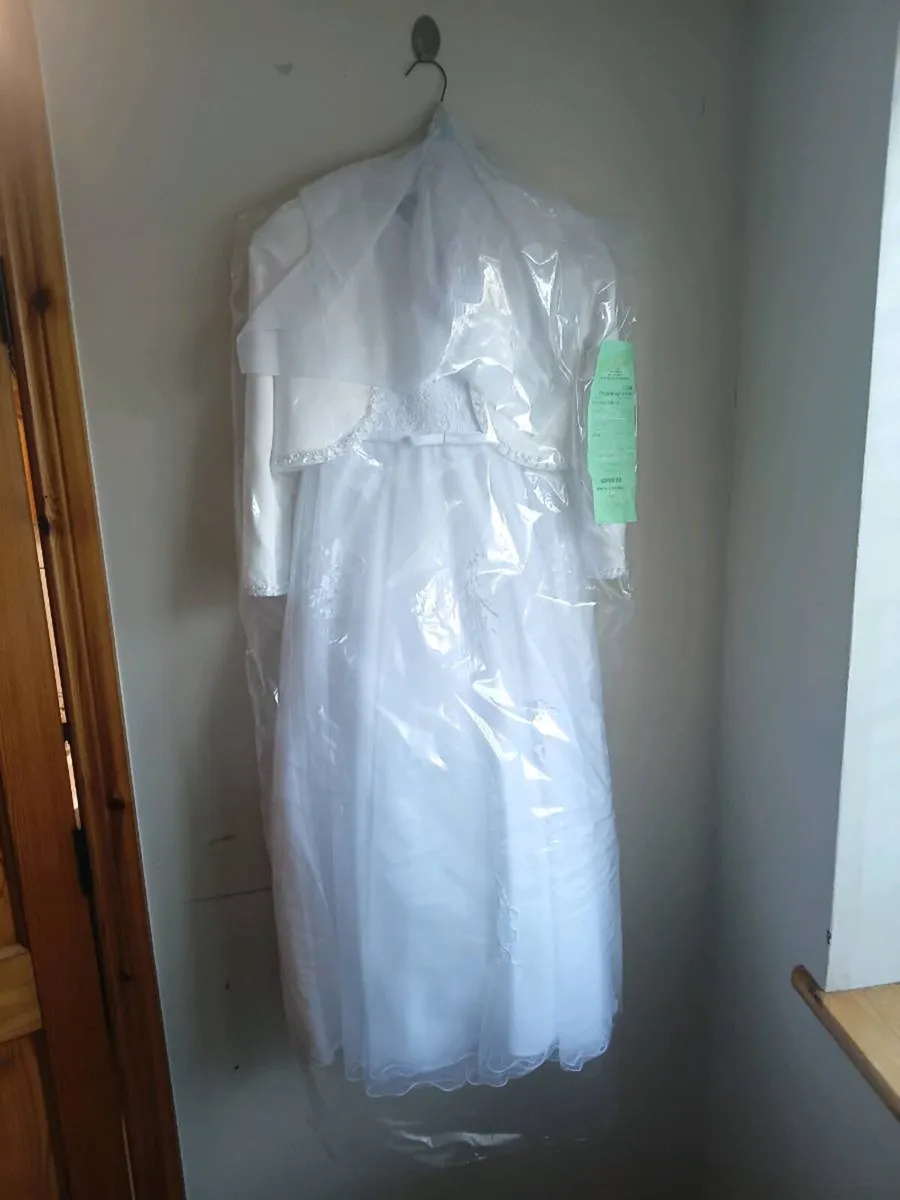 Communion dress and 4 peice boys suite - Image 1