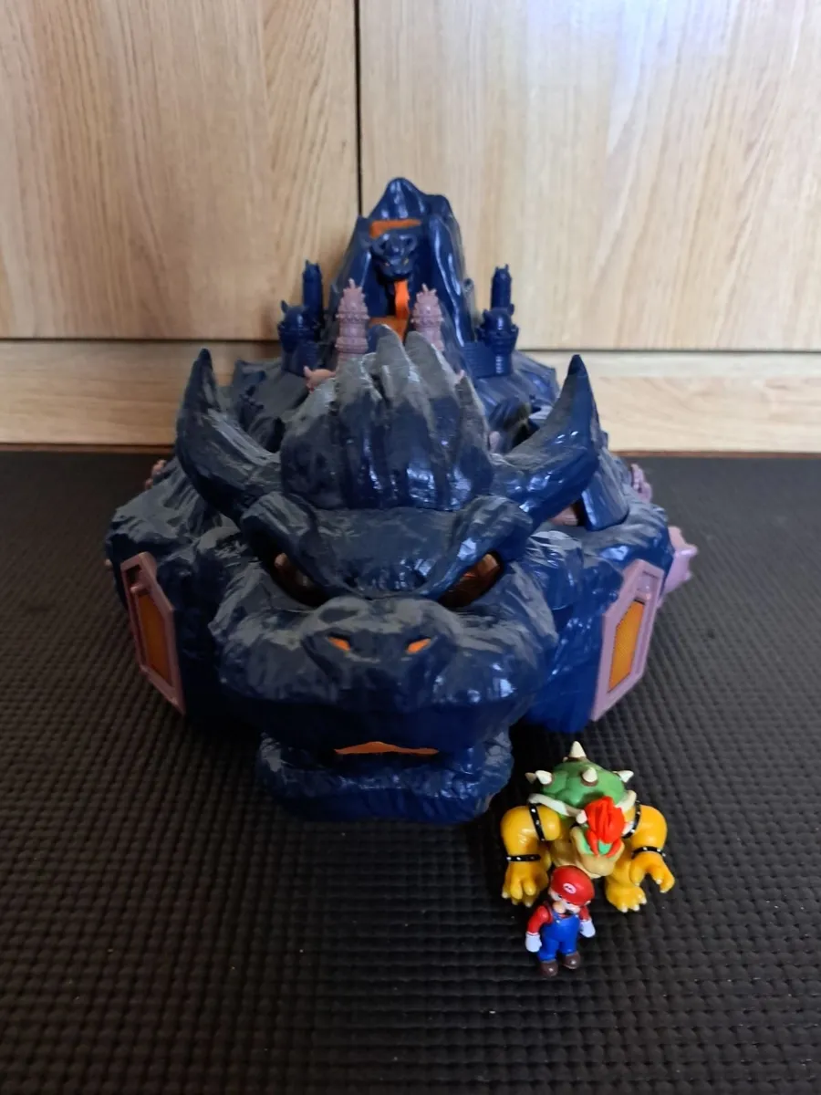 Bowser island playset - Image 1